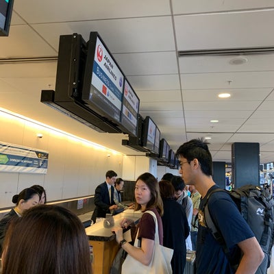 photo of Japan Airlines Ticket Counter