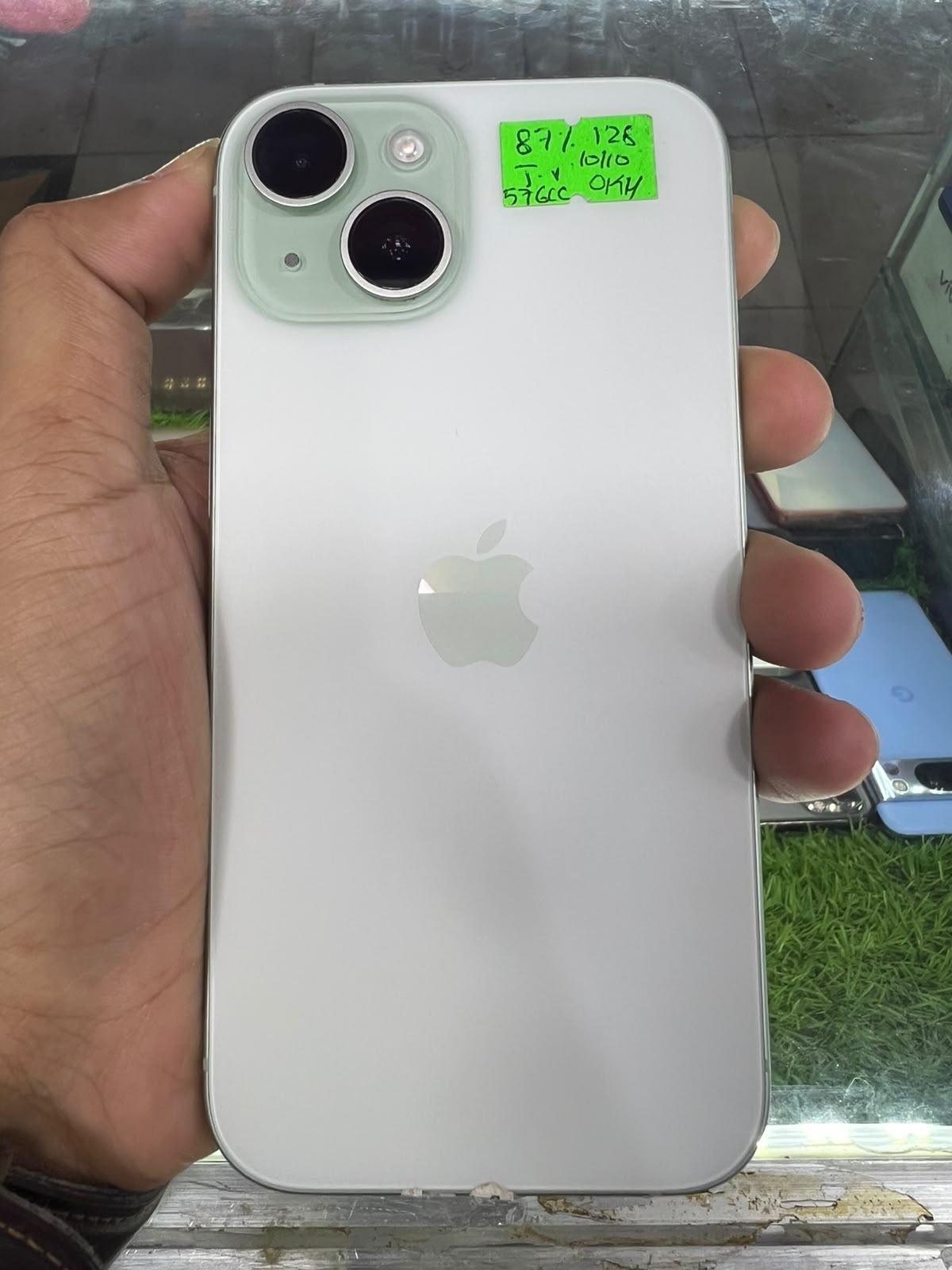 iPhone 15