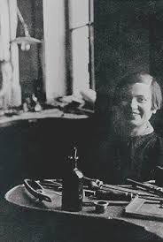 Marianne Brandt: Metal Workshop Triumph