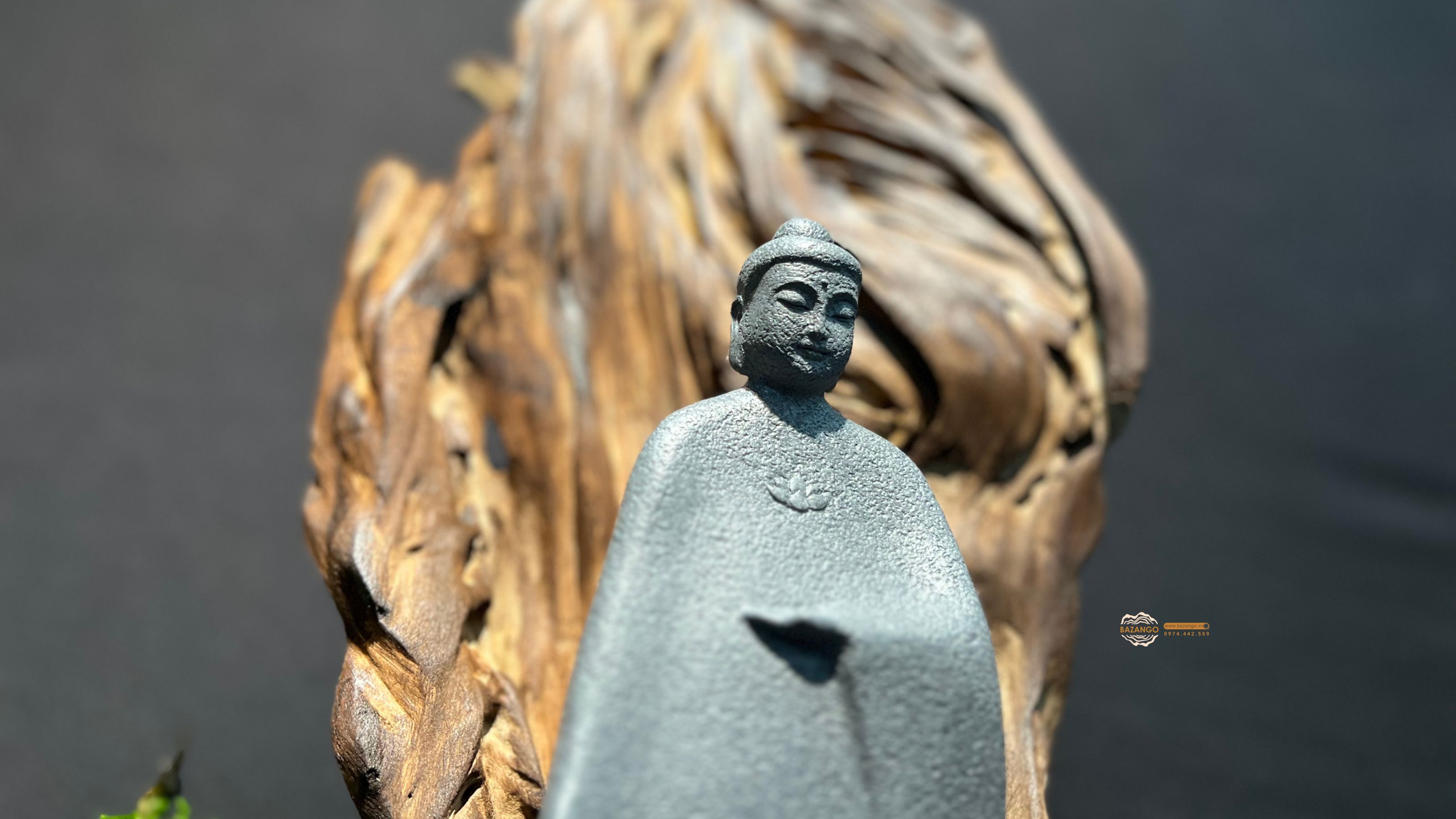 Tượng phật đứng