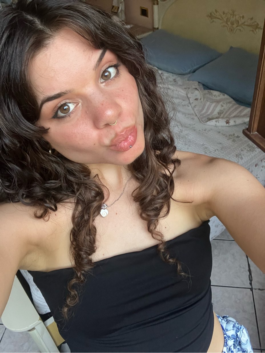 Profile photo of Claudia