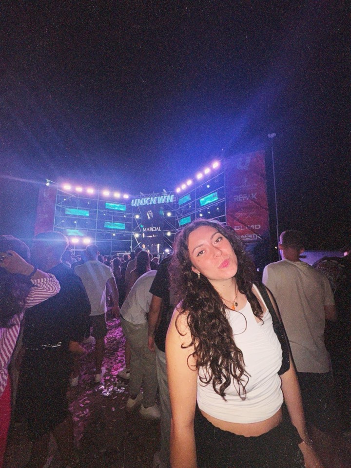 Profile photo of Laura