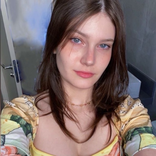 Profile photo of Júlia