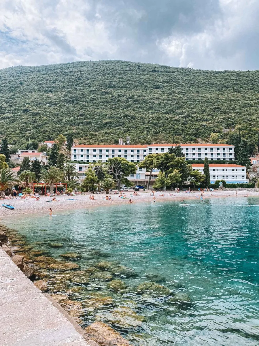 Pozora Beach photo 1
