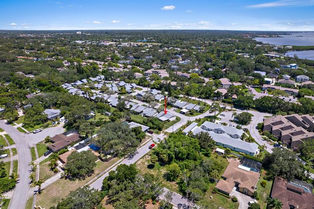 Drone Photos 301 Windrush Loop, Tarpon Springs, FL 34689, USA5