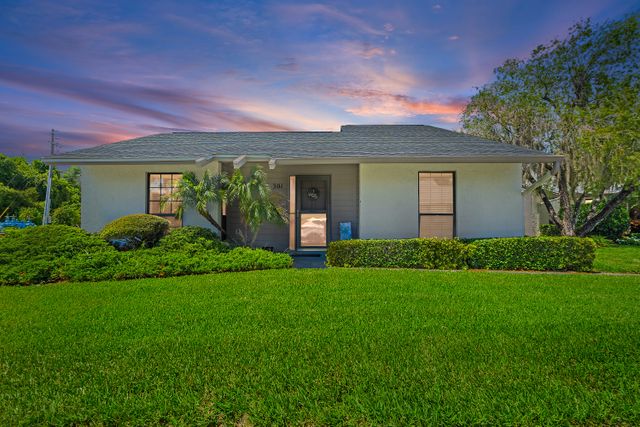 Twilight Photos 301 Windrush Loop, Tarpon Springs, FL 34689, USA1