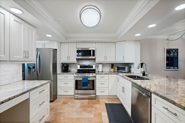 14900 Gulf Blvd, Madeira Beach, FL 33708, USA - Lee Young-Taylor-11