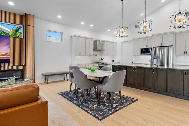 Exterior and Interior Photos 4907 15th Ave N, St. Petersburg, FL 33710, USA-20