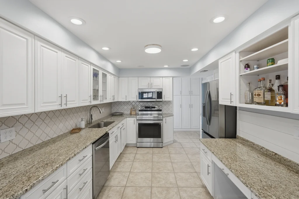 2822_W_Vina_Del_Mar_Blvd_St_Pete_Beach_FL_33706_-_Kristen_Burke_007