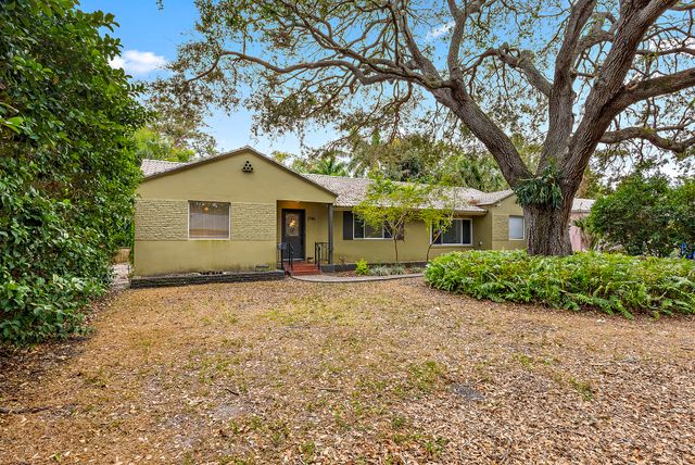Exterior and Interior Photos 1746 23rd Ave N, St. Petersburg, FL 33713, USA-3