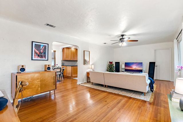 Exterior and Interior Photos 1746 23rd Ave N, St. Petersburg, FL 33713, USA-4
