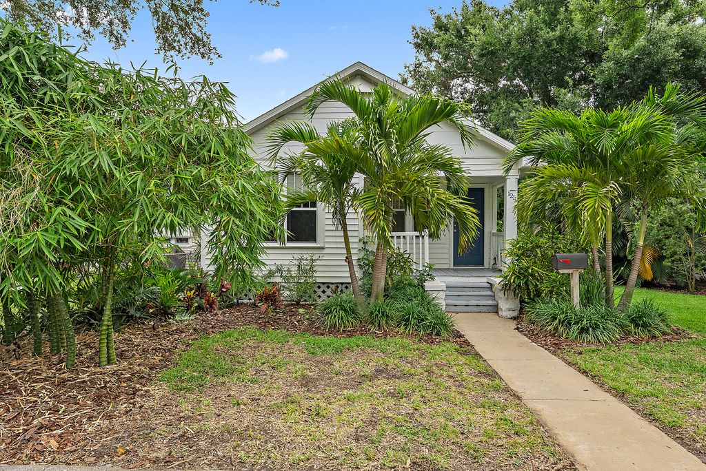 Listing Photos-13