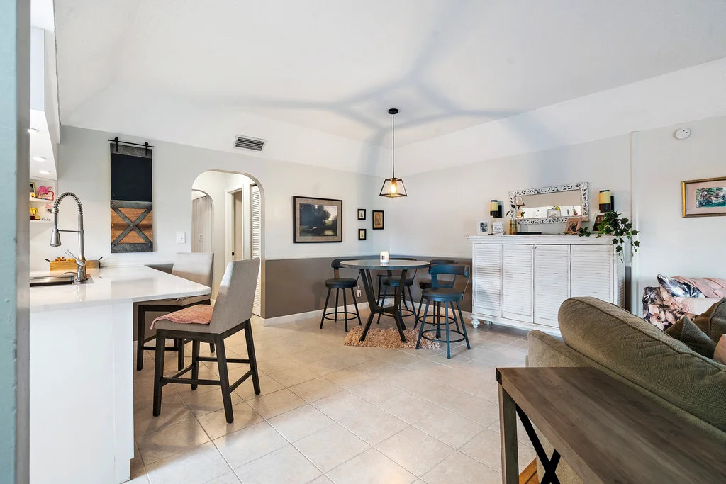 Exterior and Interior Photos 1404 Cordova Grn, Seminole, FL 33777, USA-6