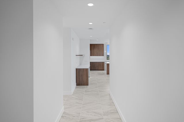 Exterior and Interior Photos 777 3rd Ave N, St. Petersburg, FL 33701, USA 1
