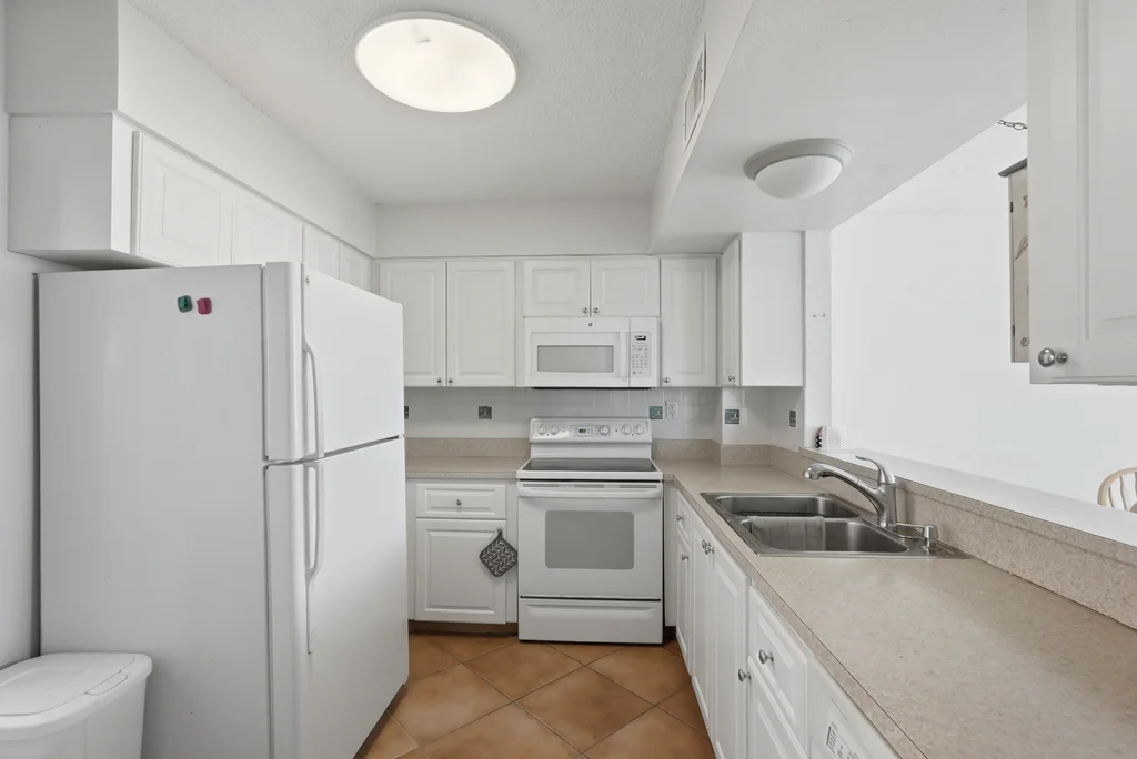 Listing Photos-7