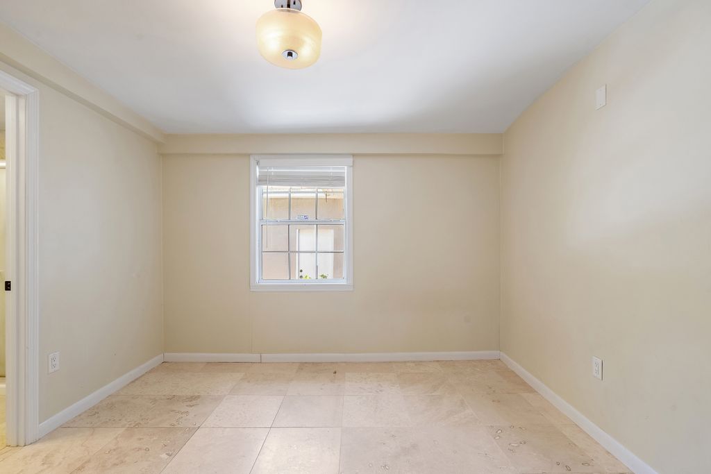 Listing photos-10