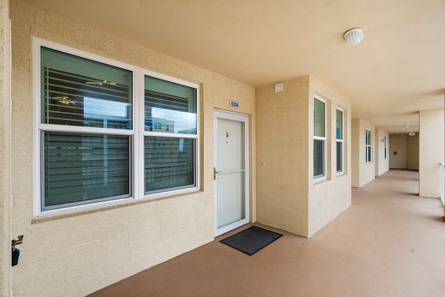 Exterior and Interior Photos 960 Starkey Rd #6304, Largo, FL 33771, USA-1