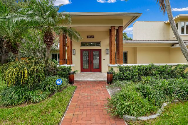 Exterior and Interior Photos 6000 2nd St S, St. Petersburg, FL 33705, USA-2