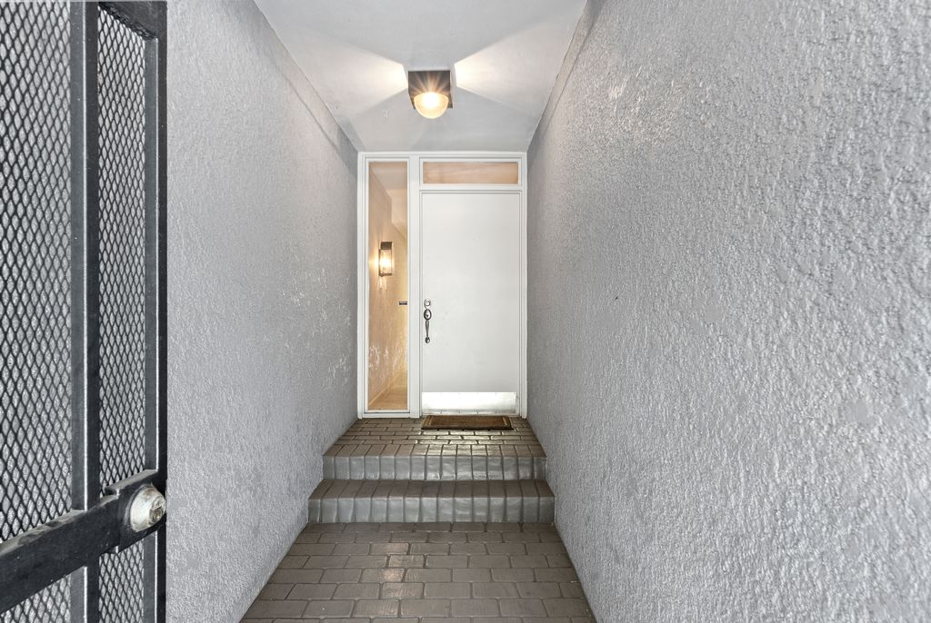 Listing Photos-2