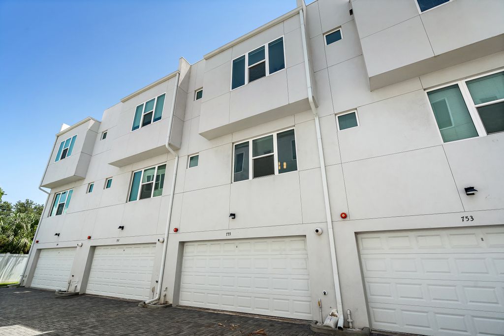 Listing photos-3