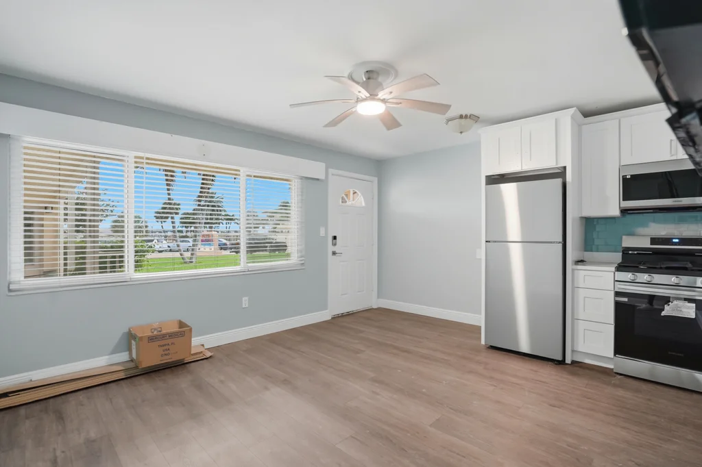 Listing_-_7740_Boca_Ciega_Dr_St_Pete_Beach_FL_33706_USA_-_Allison_Dave_Estabrooks_002