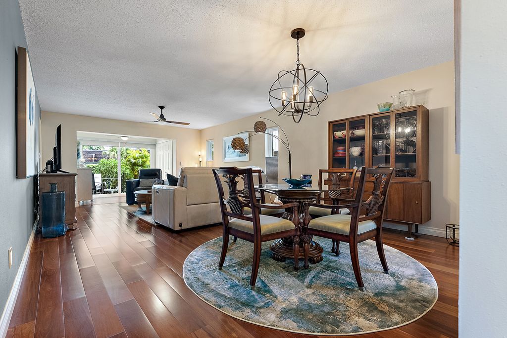 Listing Photos-9