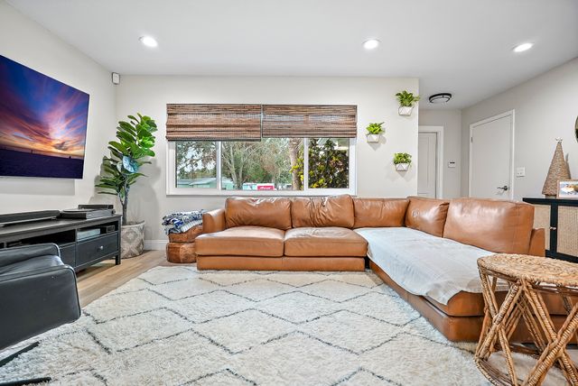 Exterior and Interior Photos 739 Murphy Ave N, St. Petersburg, FL 33703, USA-6