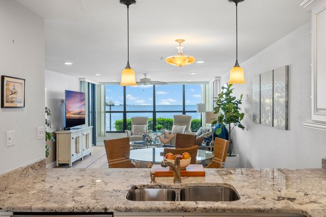 200 Woodette Dr, Dunedin, FL 34698, USA -25