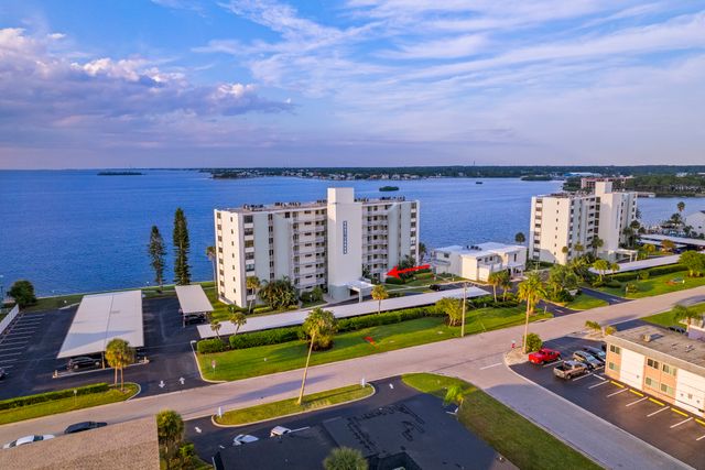 200 Woodette Dr, Dunedin, FL 34698, USA -3