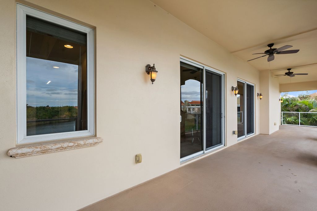 Listing Photos - 43 Bayview Ct, St. Petersburg, FL 33711, USA27