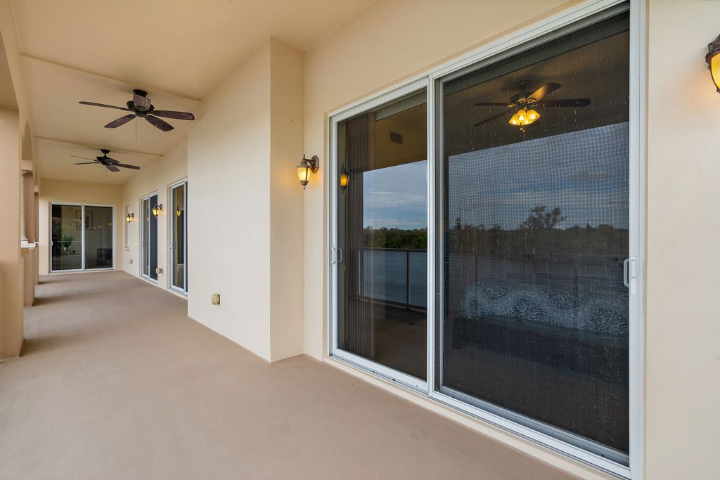 Listing Photos - 43 Bayview Ct, St. Petersburg, FL 33711, USA29