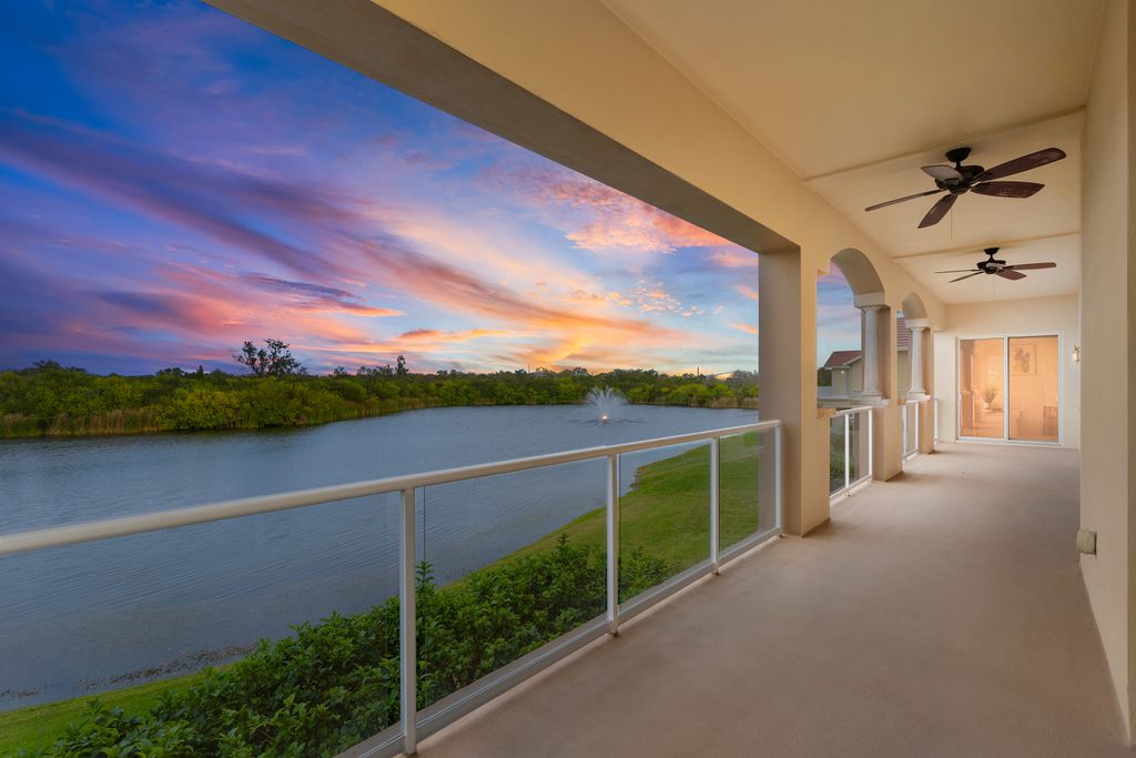 Twilight Photos 43 Bayview Ct, St. Petersburg, FL 33711, USA2
