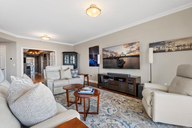 Listing Photos-31