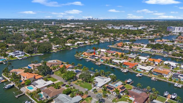 Drone Photos 4329 40th St S, St. Petersburg, FL 33711, USA 5