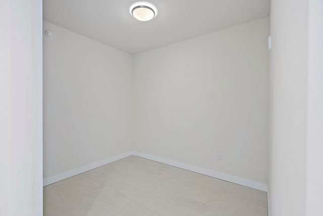 301 1st St S, St. Petersburg, FL 33701, USA 110631-4