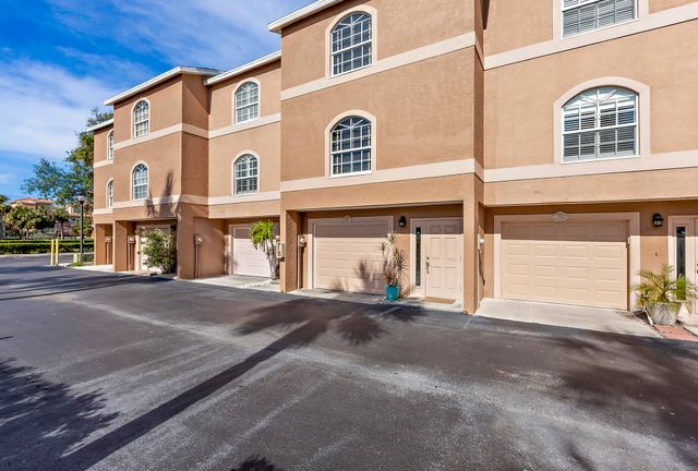 Exterior and Interior Photos 637 Pinellas Bayway S, St. Petersburg, FL 33715, USA-1