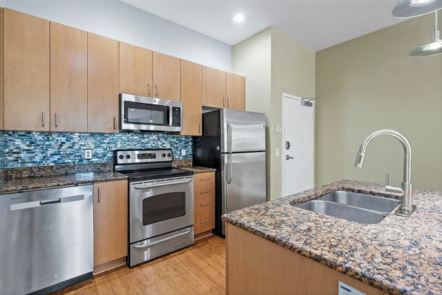 Exterior and Interior Photos 523 4th Ave S, St. Petersburg, FL 33701, USA-8