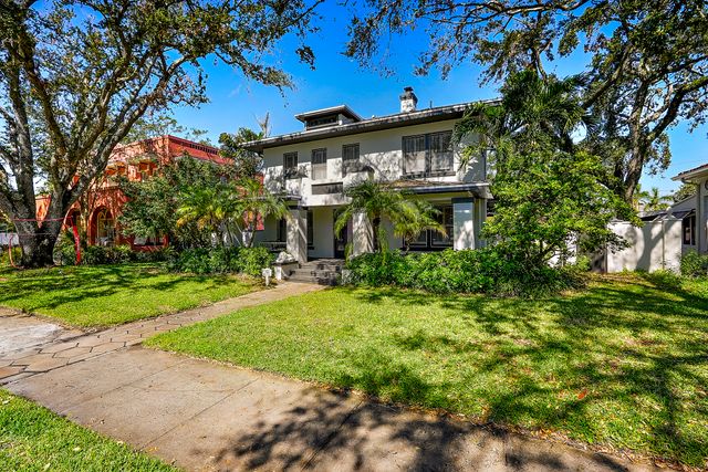 Exterior and Interior Photos 515 20th Ave NE, St. Petersburg, FL 33704, USA-1