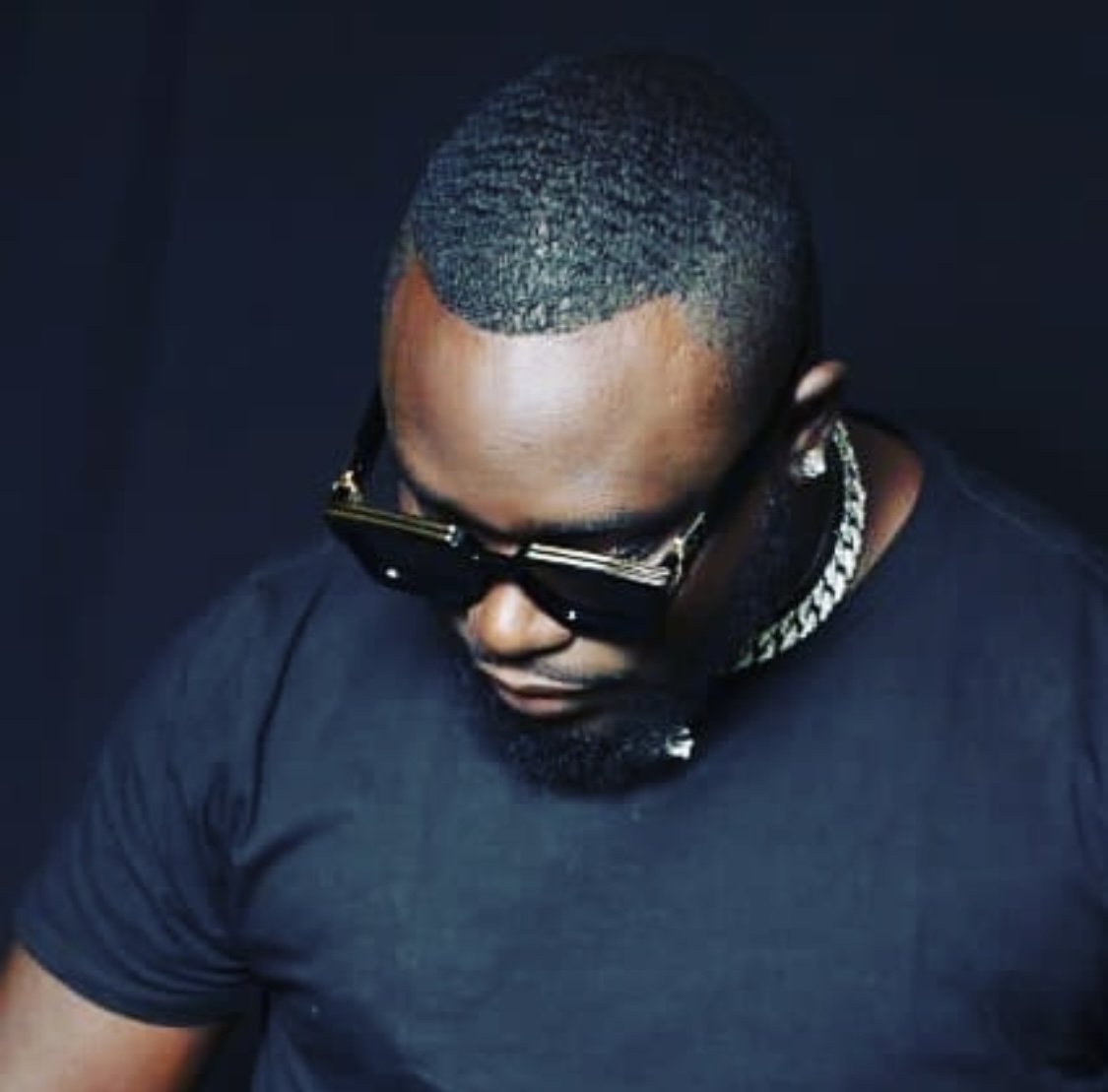 Shinsoman Releases Romatic Gangster Album 