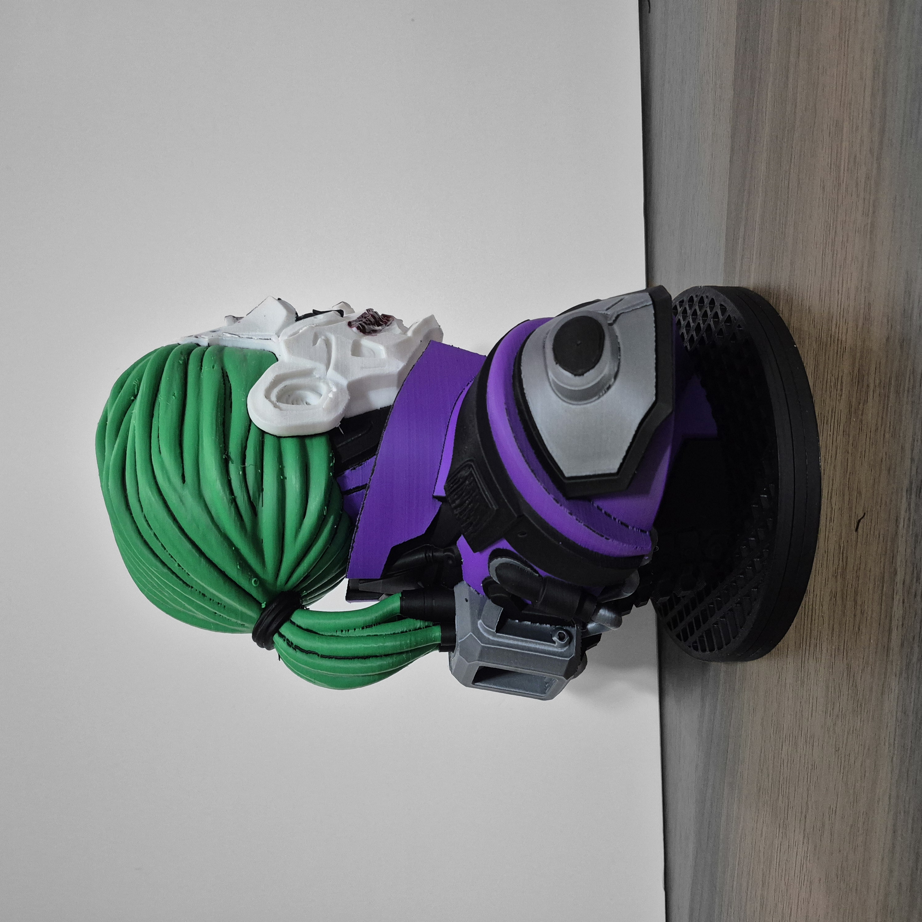 Cyber Joker bust image 4
