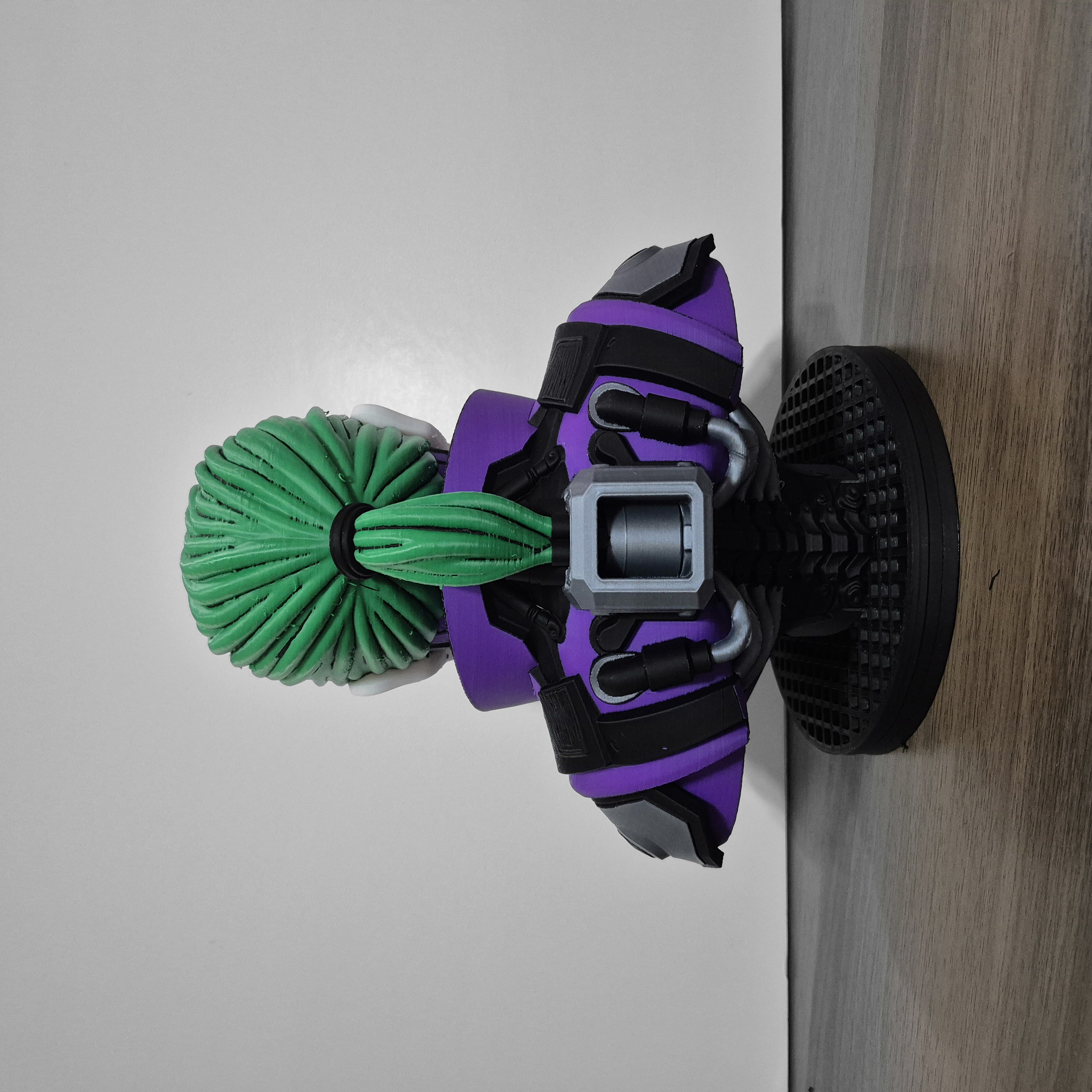 Cyber Joker bust image 5