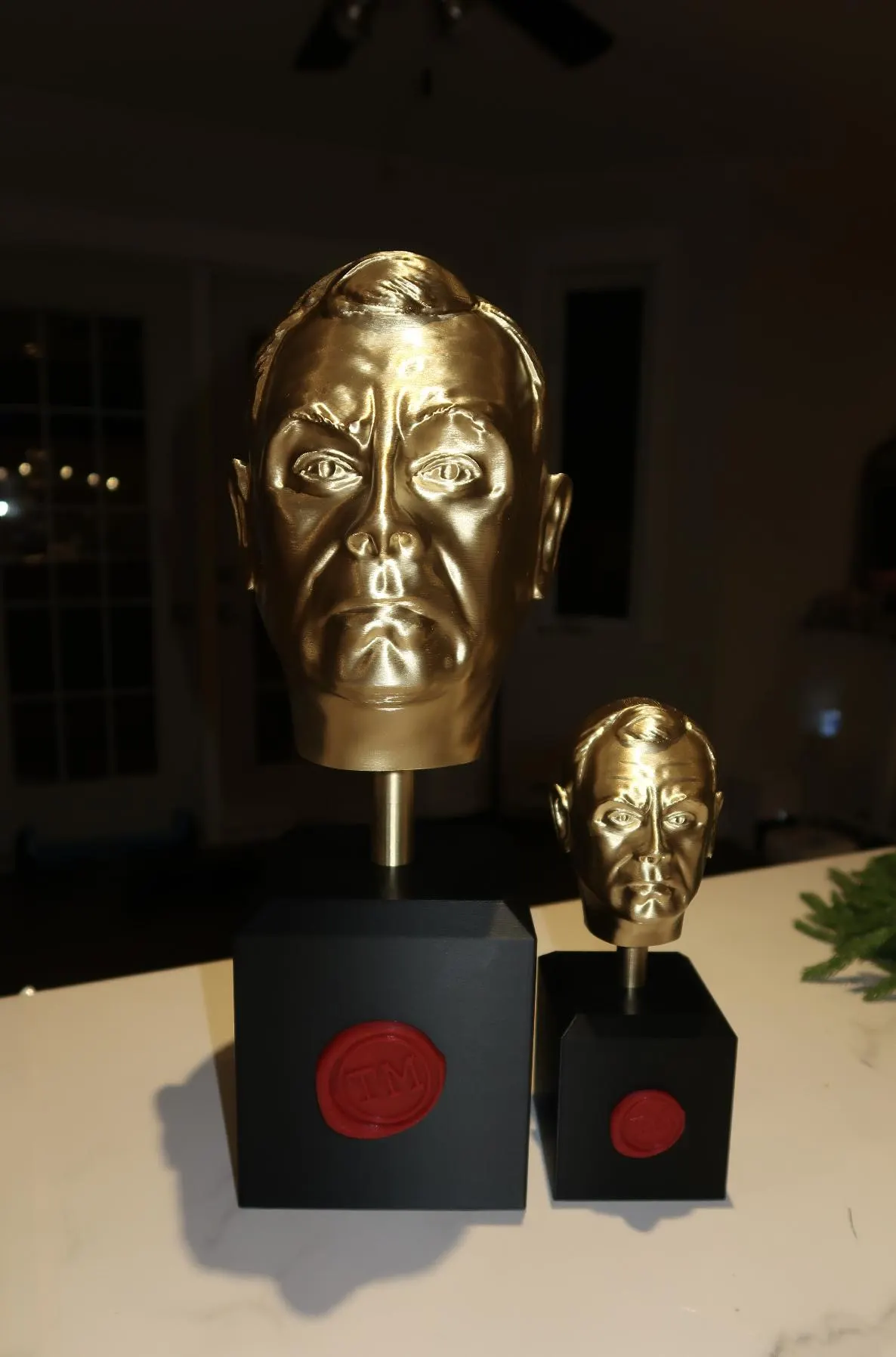 Taskmaster Trophy Replica 44cm + Free Mini Trophy (Identical to the Original of Greg Davies)