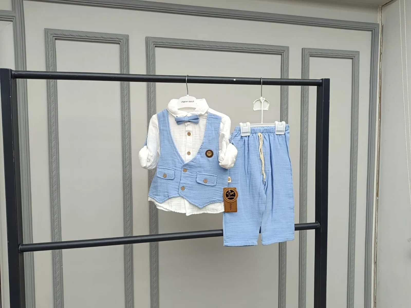Düğmeli Bebek Takımı 9