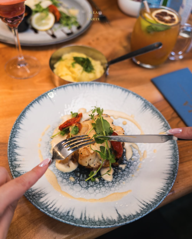 À LA CARTE TRAITEUR & RESTAURANT 6