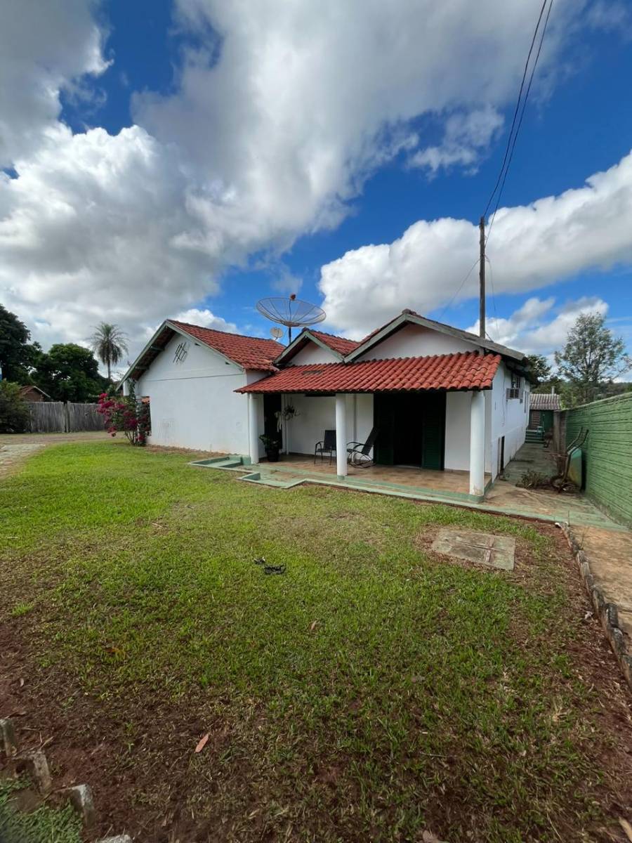 Chácara com 3 quartos, Jardim Casa Grande - Mandaguaçu