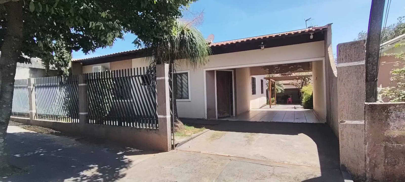 Casa com 3 quartos, Vila Carraro - Mandaguaçu