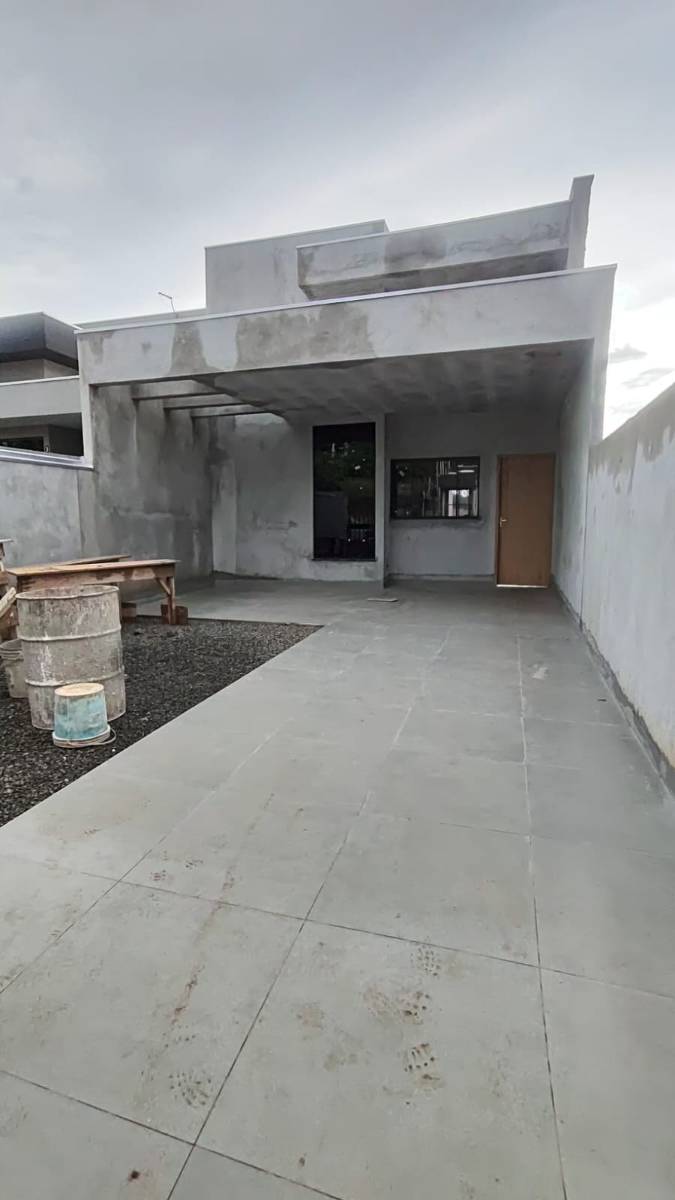 Casa com 3 Quartos - Iguatemi (Maringá)