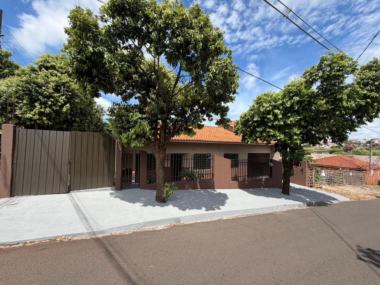 Casa com 3 quartos, Jardim America - Mandaguaçu