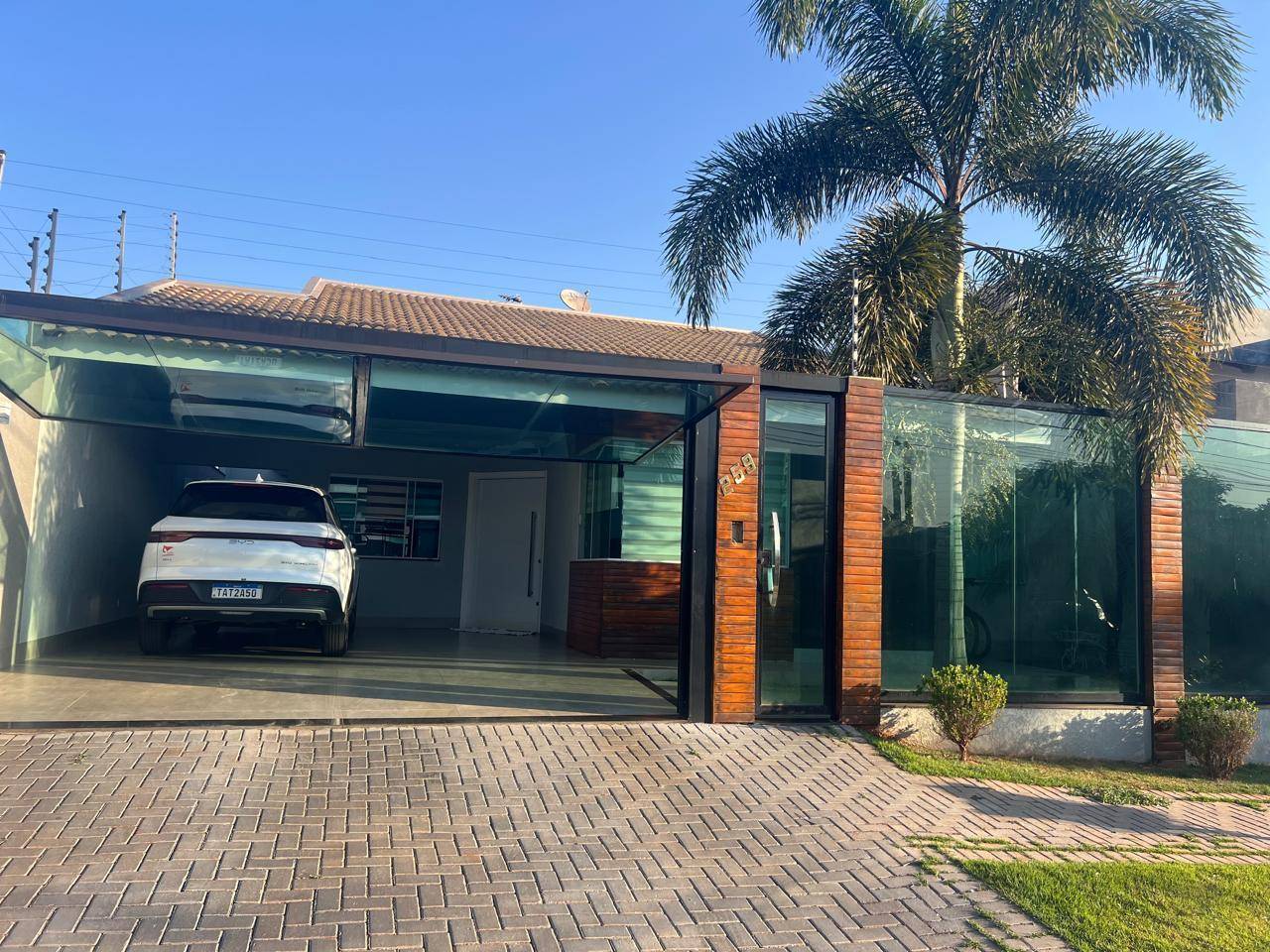 Casa com 3 quartos - Maringá