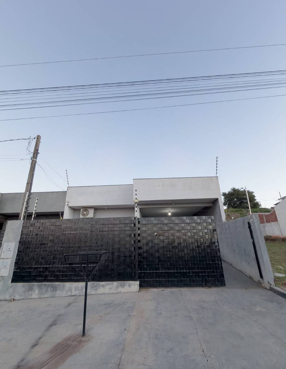 Casa com 3 quartos, Jardim Mônaco II - Mandaguaçu